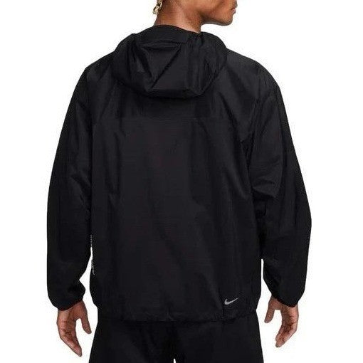 Nike ACG Trail Snacks Storm-FIT ADV jacket in black, men's small, with a sleek design and storm-resistant fabric.