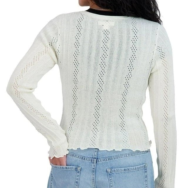 Aeropostale cropped scalloped sweatshirt with long sleeves and ribbed hem, featuring scalloped edges and casual style.