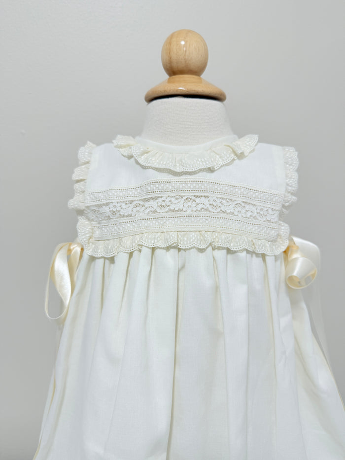 Artisanal Gown 'Batiste'