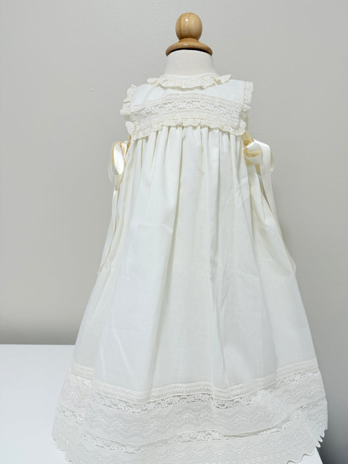 Artisanal Gown 'Batiste'