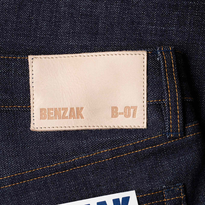 B-07 RELAXED STRAIGHT 18 oz. dark indigo selvedge