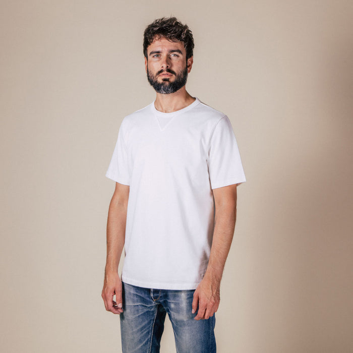 BT-06 GUSSET TEE off white extra heavy jersey