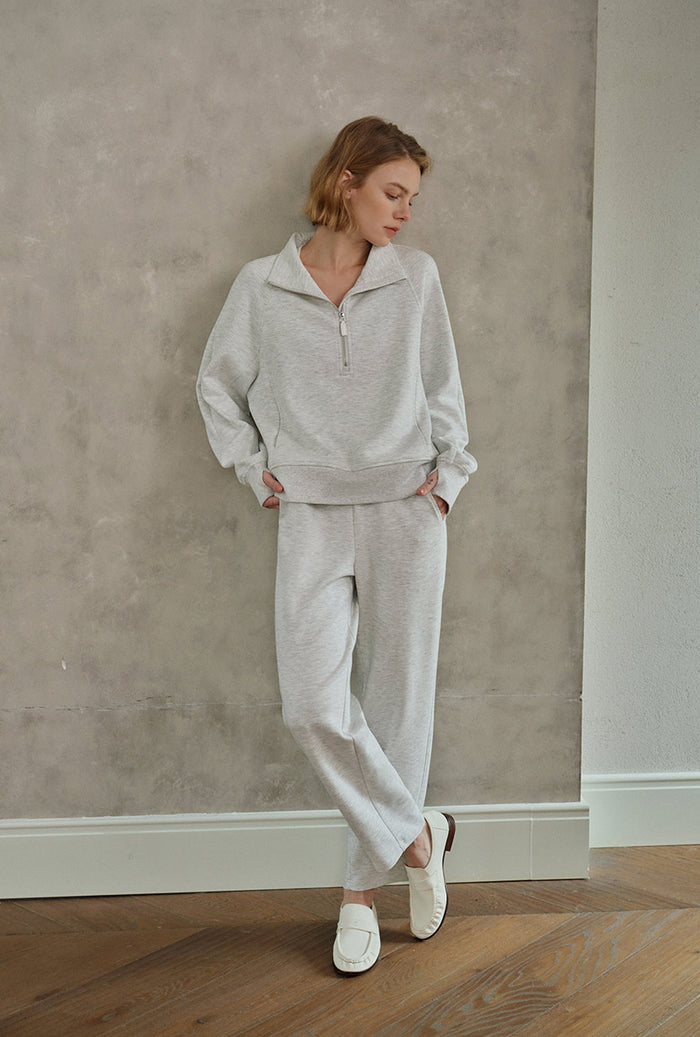 Petite Studio's Cassie Cotton Sweat Pullover in Heather White