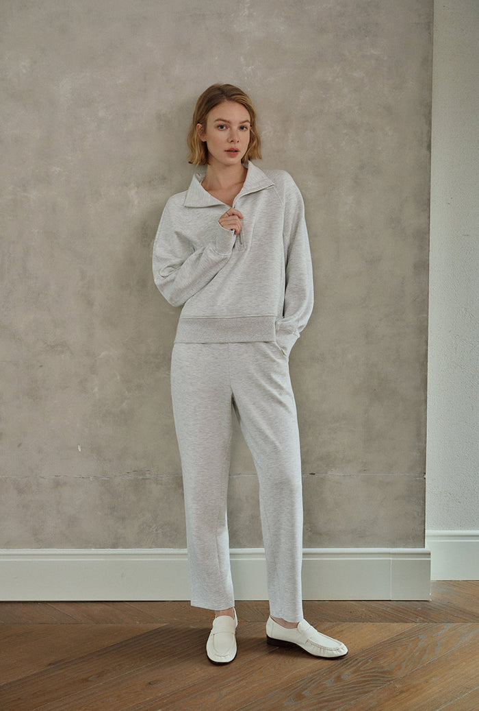 Petite Studio's Cassie Cotton Sweat Pullover in Heather White