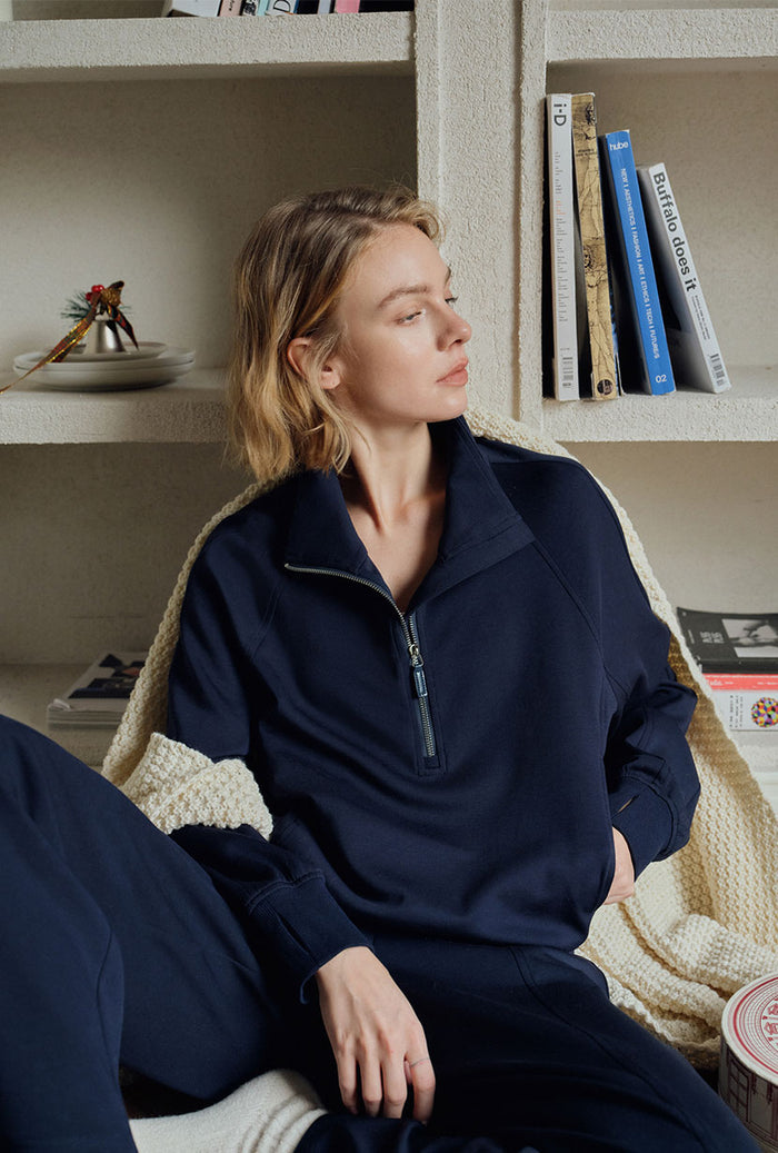 Petite Studio's Cassie Cotton Sweat Pullover in Navy