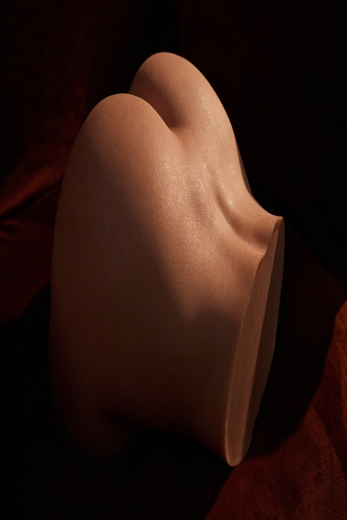 ⭐️CLM Pro⭐️ 20cm/0ft8 Real Skin Texture Silicone Butt Torso Sex Doll - PW-A45