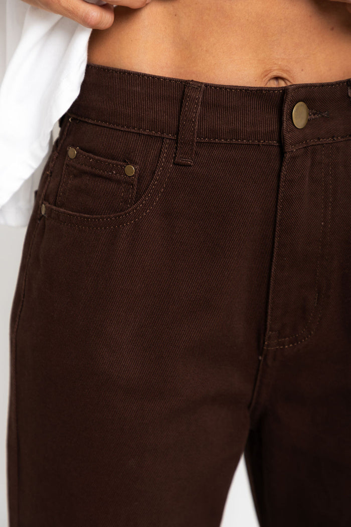 Dakota Straight-Leg Denim Jeans - Choc - The Self Styler Exclusive - The Self Styler