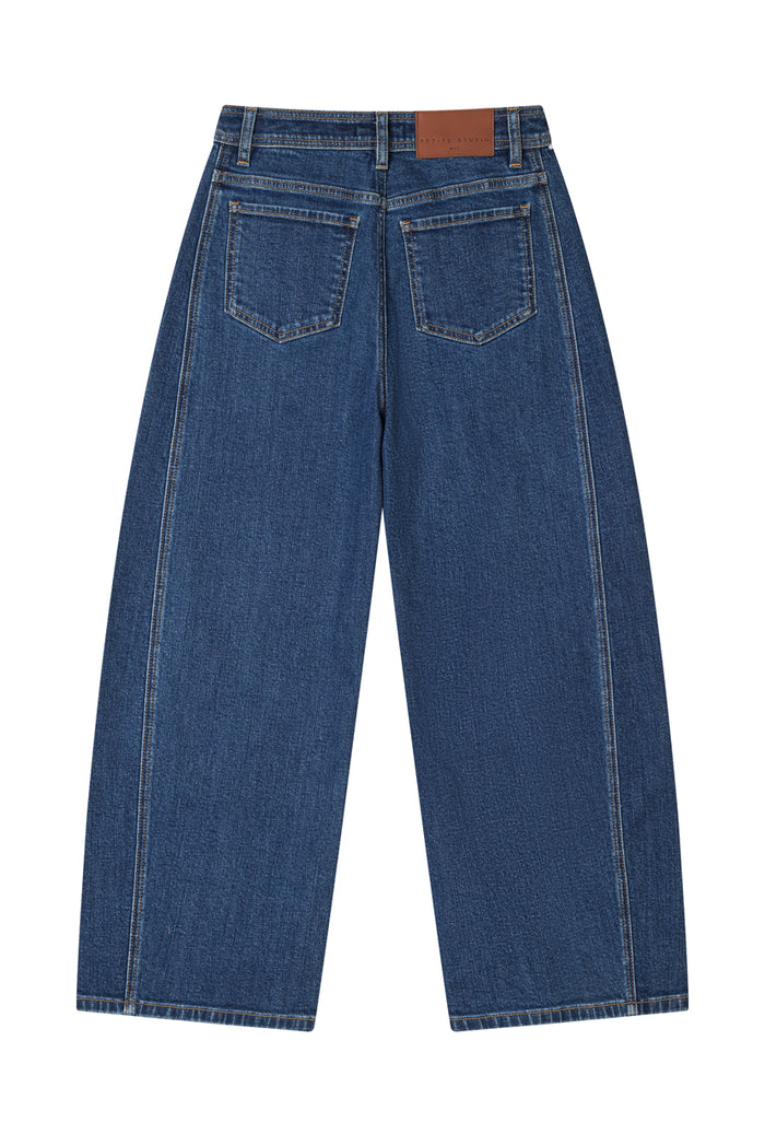 Petite Studio's Evie Mid-Rise Barrel Jeans in Blue