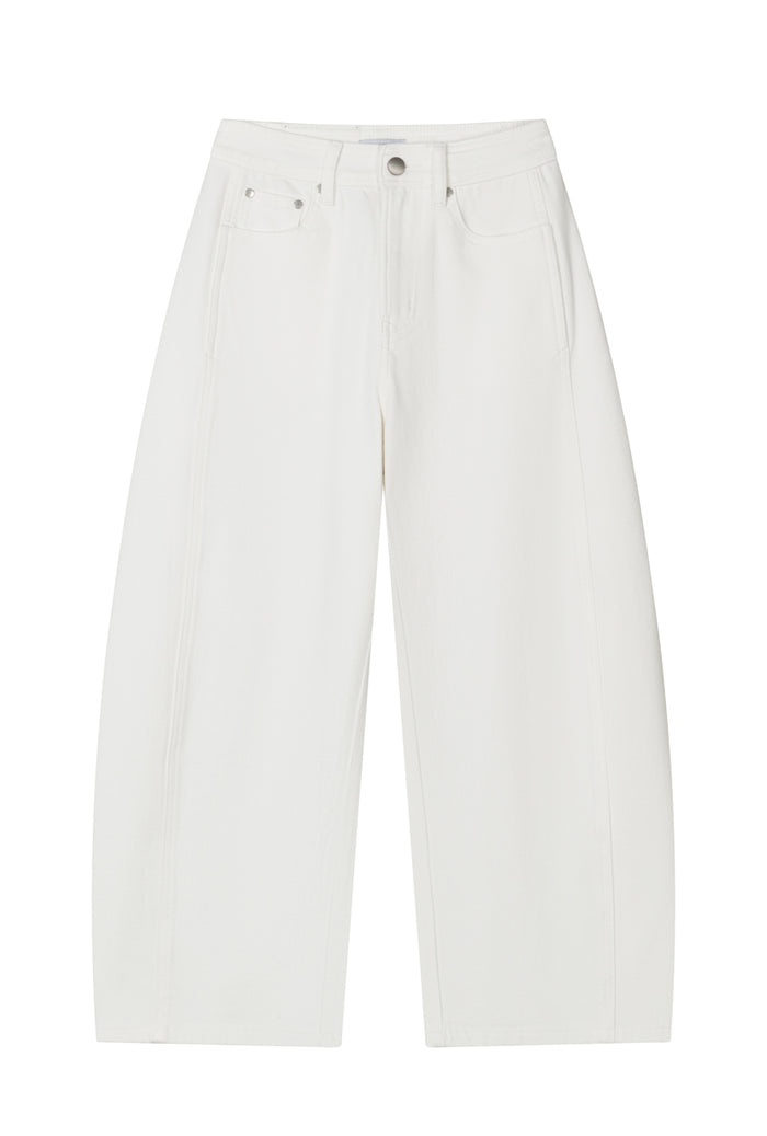 Petite Studio's Evie Mid-Rise Barrel Jeans in White