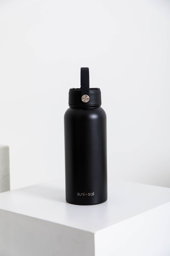 Flynn 1L Water Bottle - Black- Suni and Sol - The Self Styler