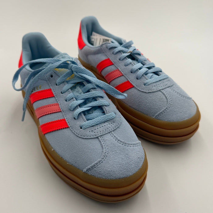 Adidas Gazelle Bold J sneakers in CLESKY, SOLRED, and GOLDMT with white soles, US size 5, new with box.