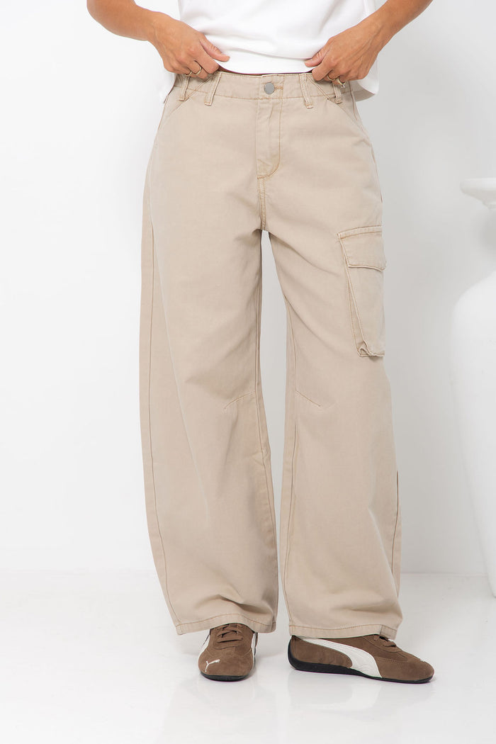 Jordyn Barrel Cargo Denim Jeans - Sand Beige