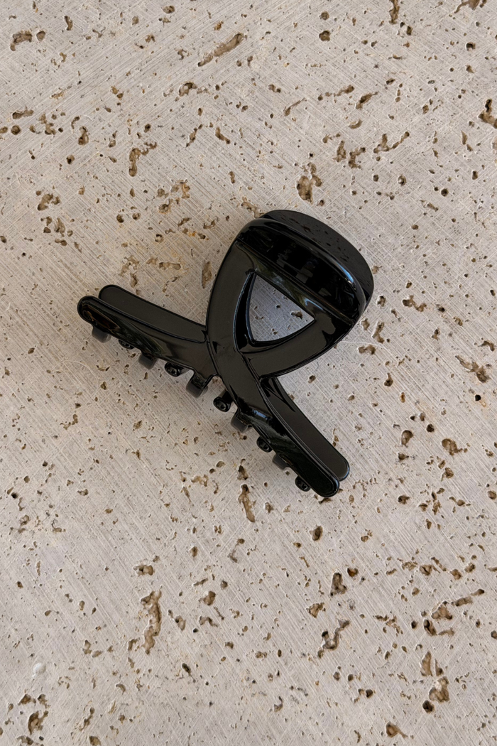 Leah Acetate Loop Hair Claw Clip - Black - The Self Styler