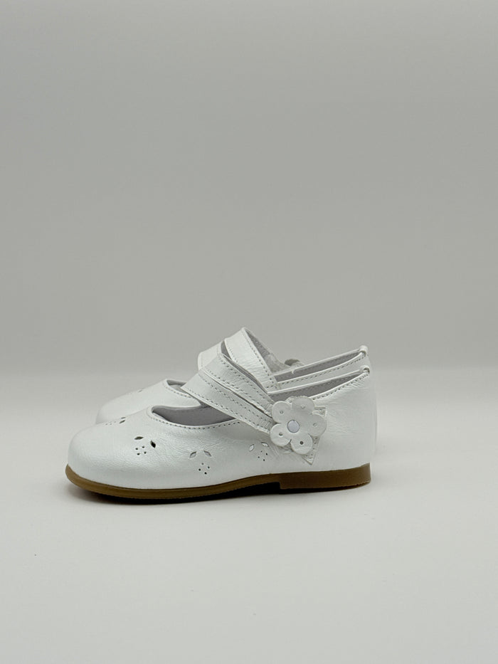 Mary Jane Flower White