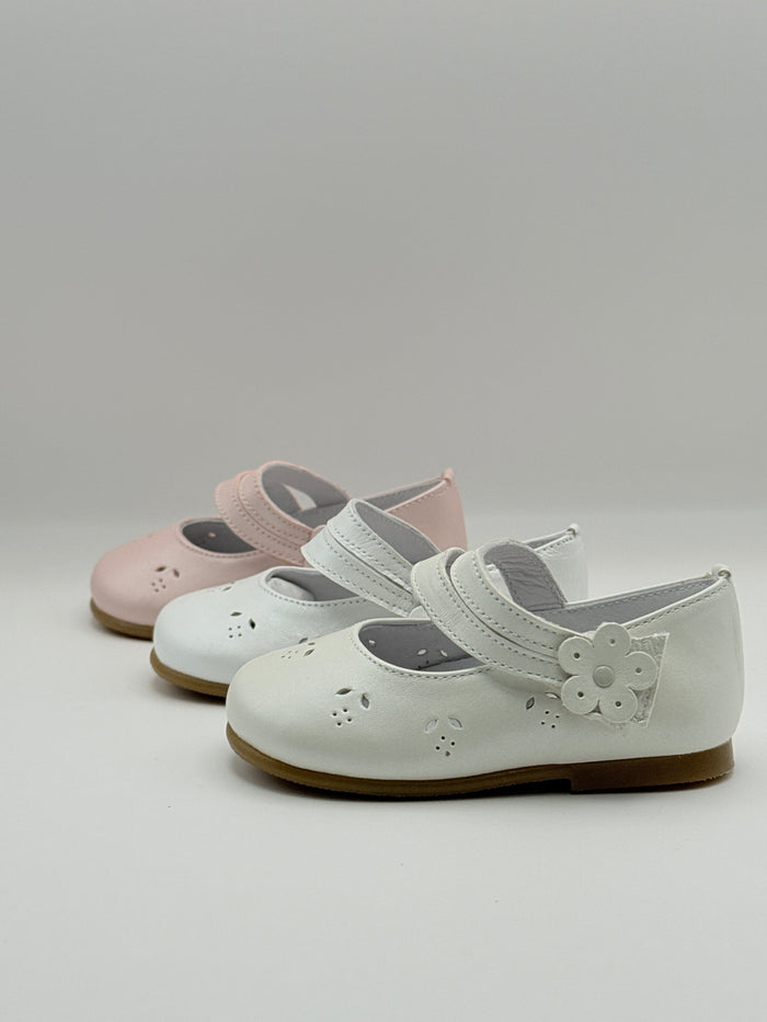 Mary Jane Flower White