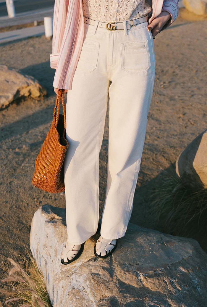 Petite Studio's Odilia Mid Rise Straight Leg Jeans in Cream