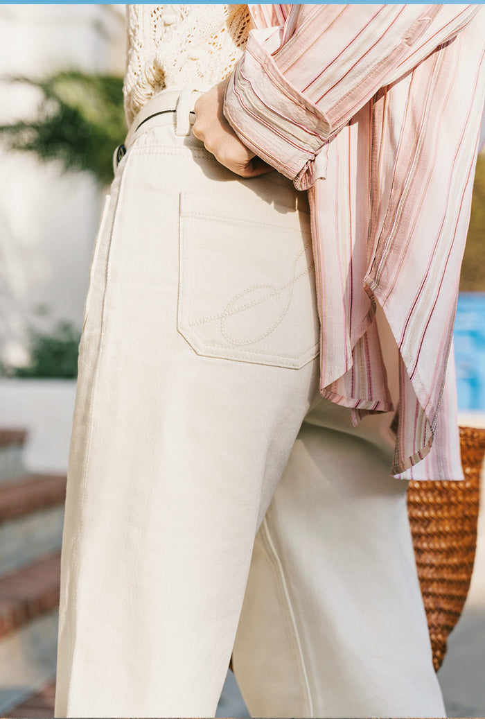 Petite Studio's Odilia Mid Rise Straight Leg Jeans in Cream