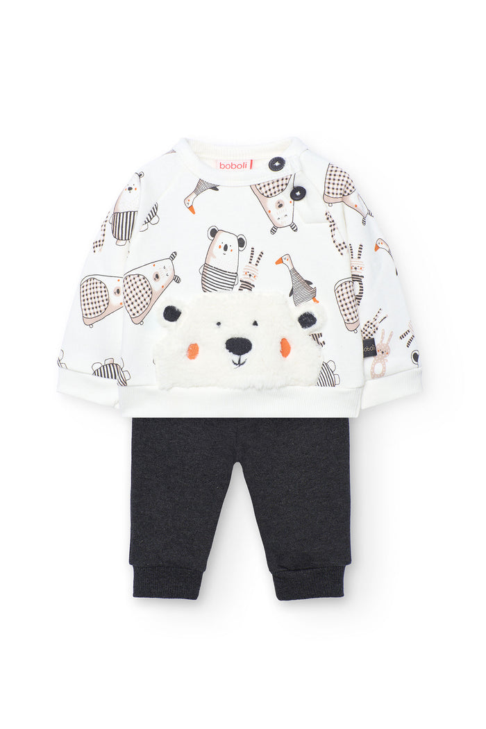 Outfit White Dark