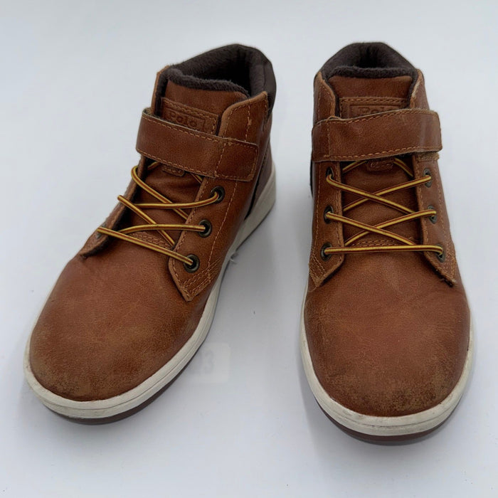Youth Polo Ralph Lauren RF103210 Court Sneaker, casual sneaker in white with navy accents and rubber sole.