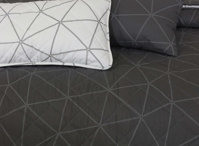 Quilted Comforter Set 6 Pcs Design 907 - Nishat Creative Store