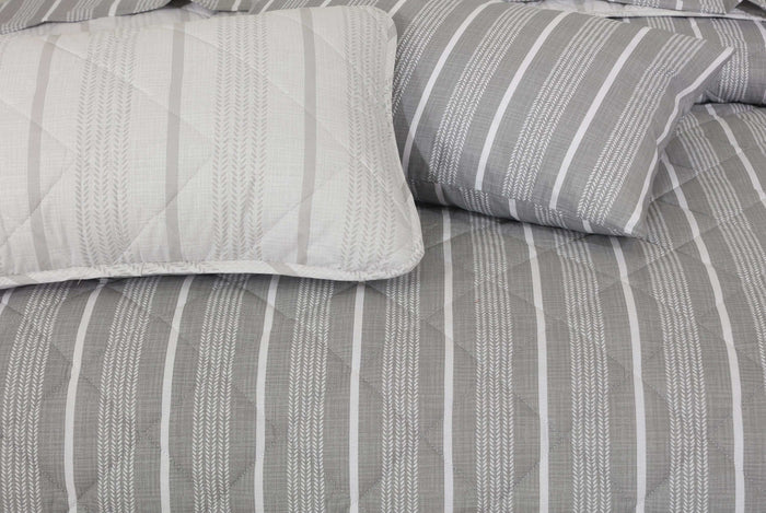 Quilted Comforter Set 6 Pcs Design 916 - Nishat Creative Store