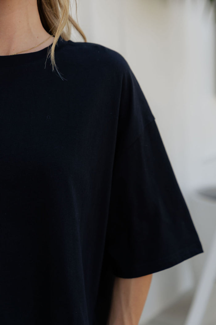 Quinn Cotton Side Split Tee - Black