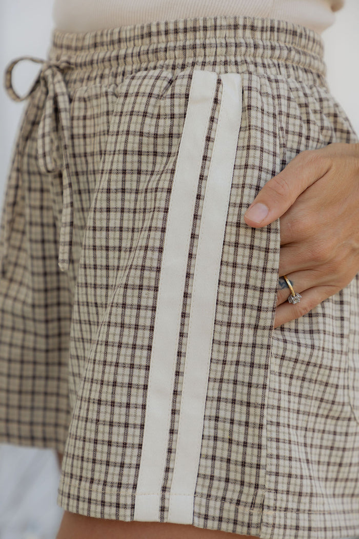 Remi Cotton Shorts - Beige Check with Cream Stripe