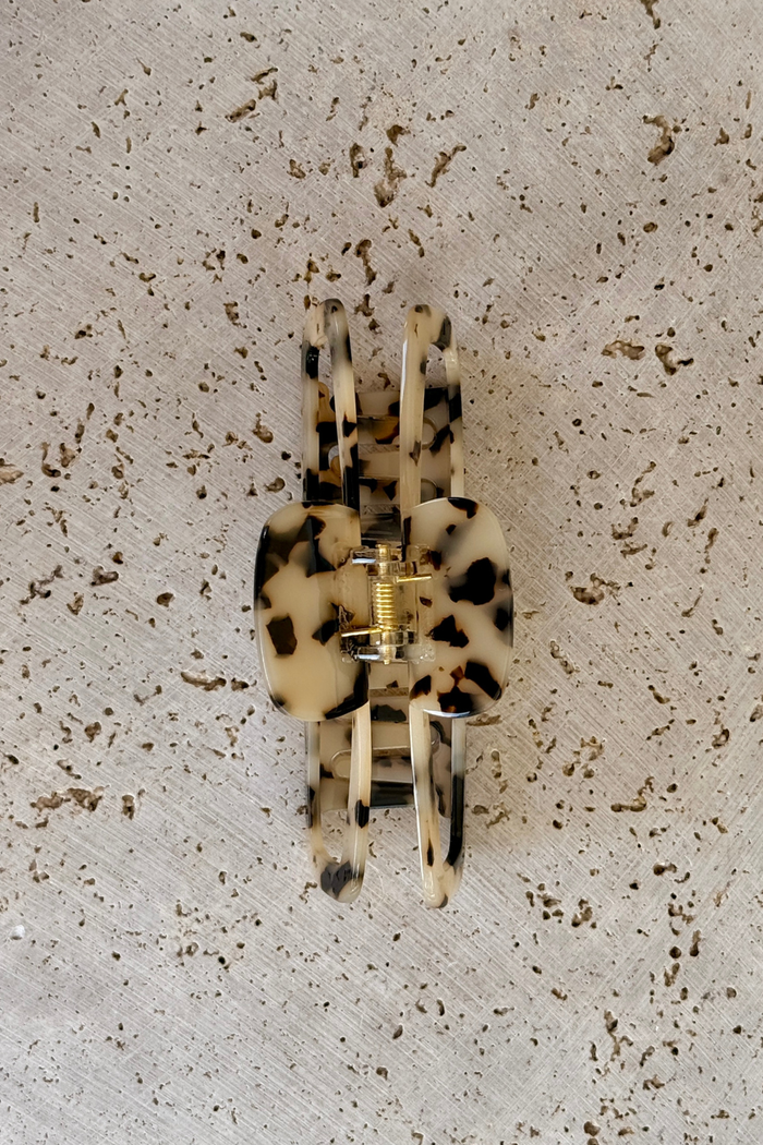 Sadie Acetate Hair Claw Clip - Light Tort - The Self Styler