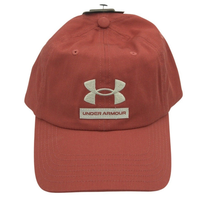 Under Armour UA Free Fit adjustable hat in neutral color, with a curved brim and breathable fabric for casual wear.