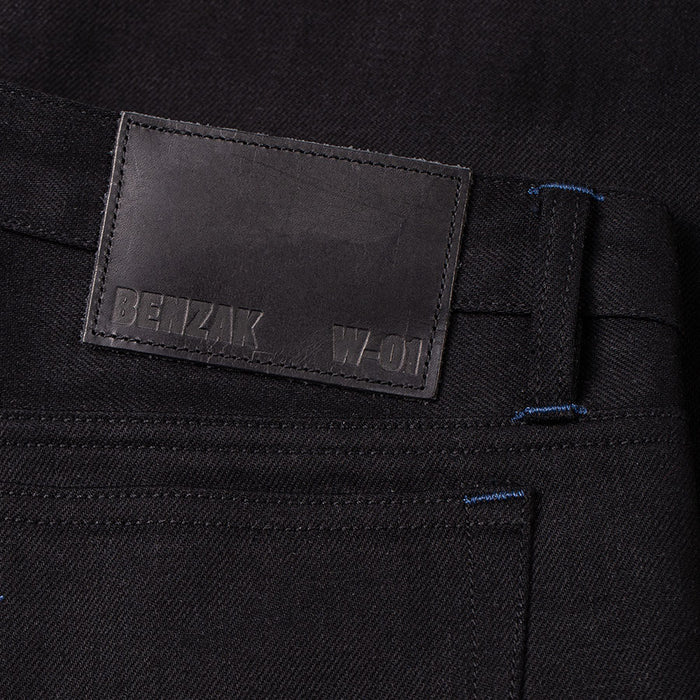 W-01 STRAIGHT 13 oz. black selvedge