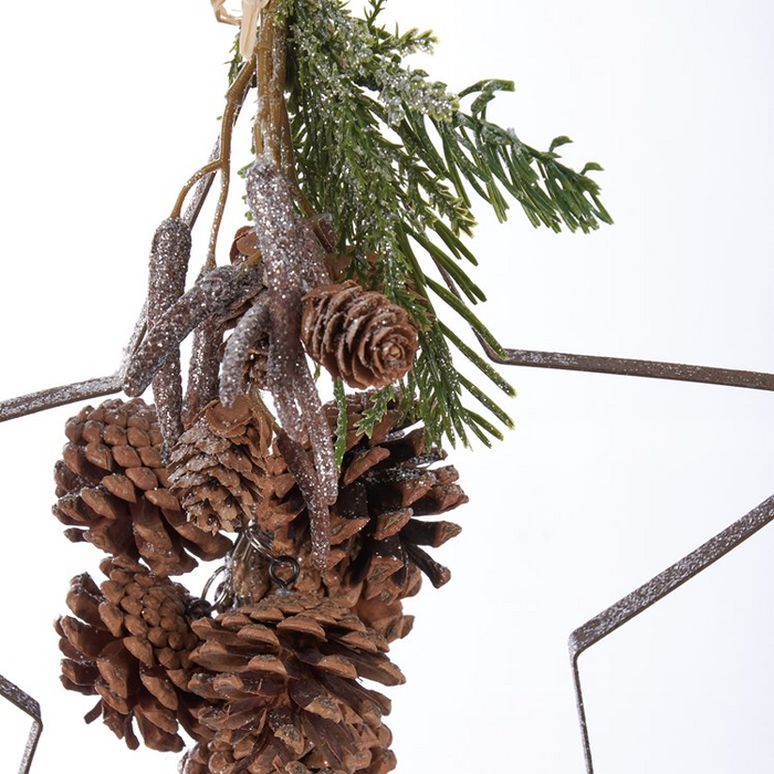 Wreath Star Pinecones
